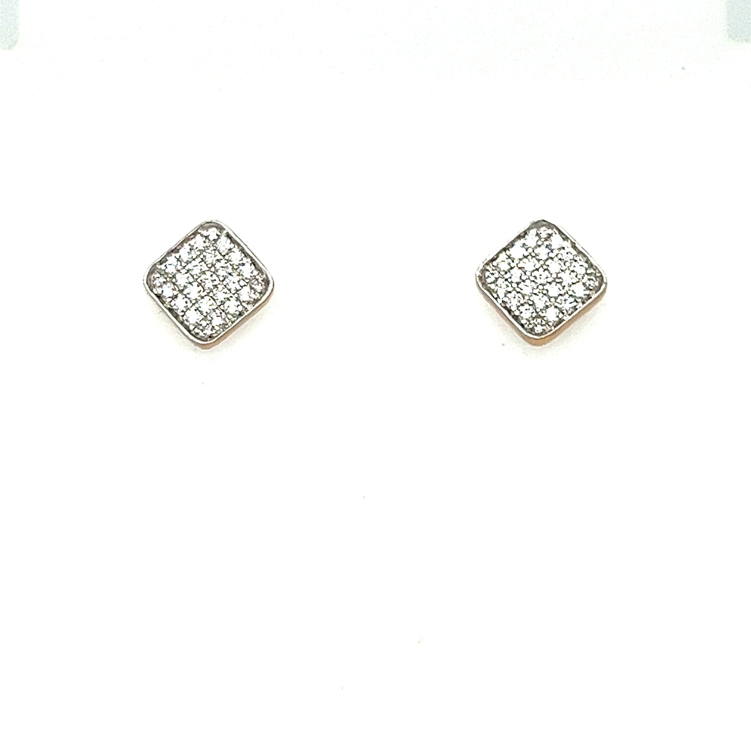 diamond stud